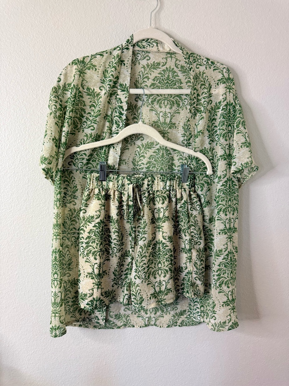 SHEIN Cream and Green Damask Short Sleeve Tunic Set vacation beach island